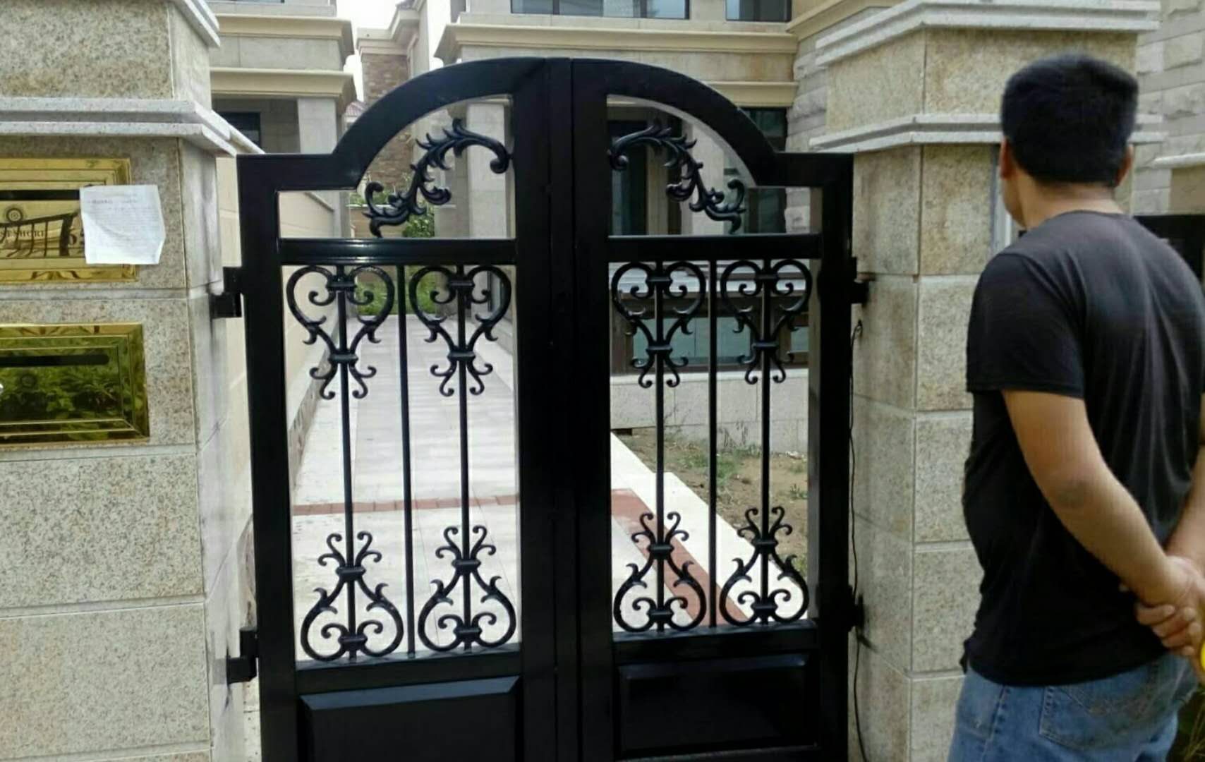 內(nèi)蒙古鐵藝大門 內(nèi)蒙古鐵藝大門