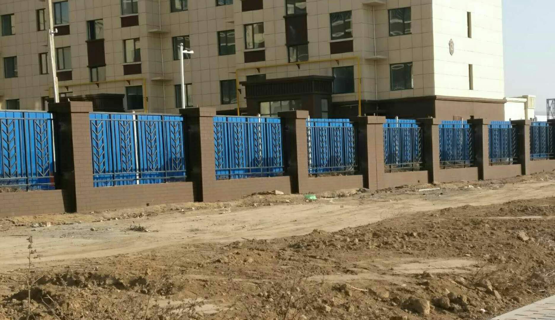 內(nèi)蒙古鐵藝大門(mén) 內(nèi)蒙古鐵藝大門(mén)