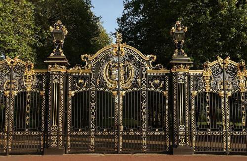 鐵藝與鋁藝的區(qū)分 鐵藝與鋁藝的區(qū)分