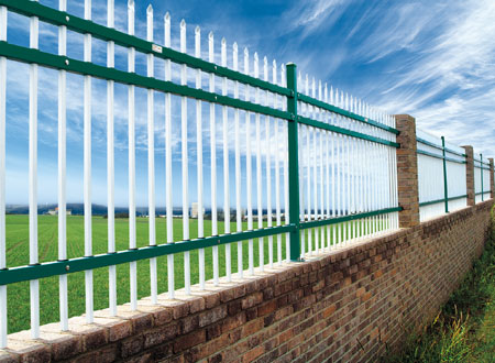 噴塑波形護欄的特點和優(yōu)勢 噴塑波形護欄的特點和優(yōu)勢